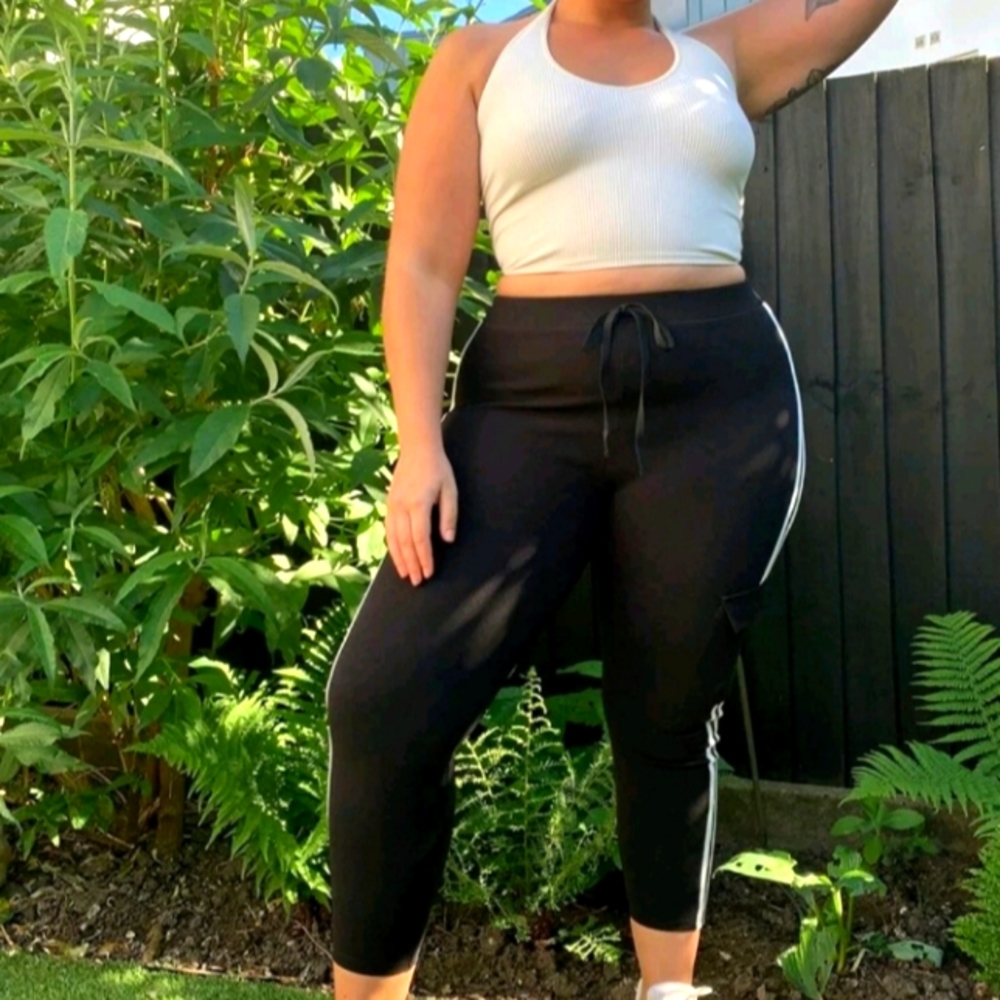 PLUS SIZE Flap Pocket Stripped Black Pants